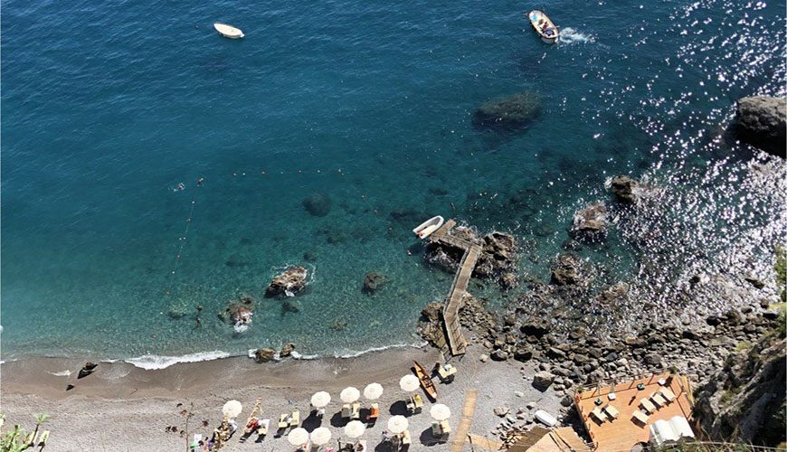 best hidden beaches amalfi coast