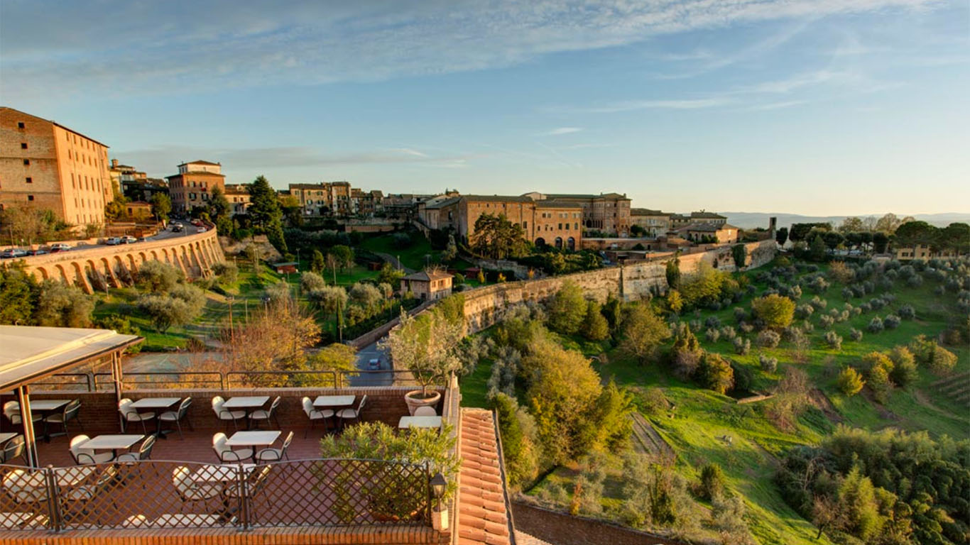 Day 1 | Ben Arrivati and  Welcome Dinner in Siena