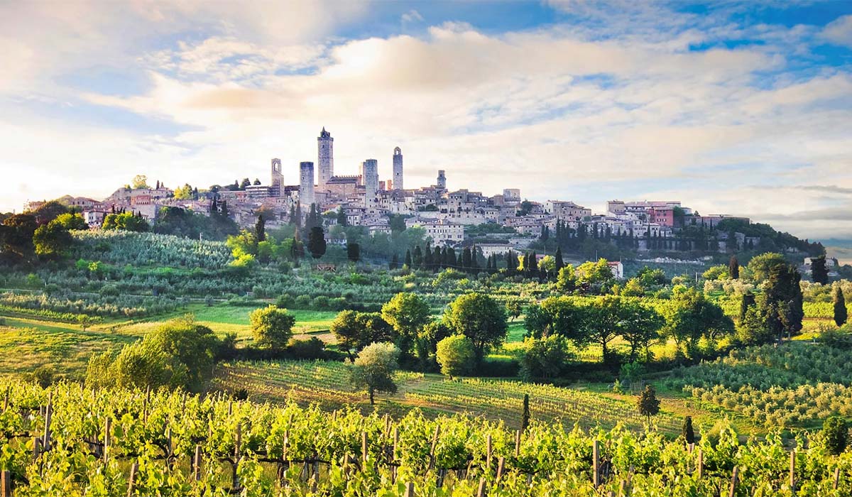 Giorno 3 | Visita San Gimignano; Degustazione di Vini, Lezione di Cucina con Cena